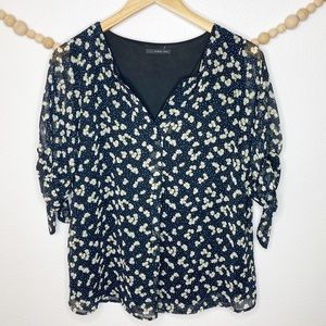 West Kei Black Floral Print Short Sleeve Blouse M